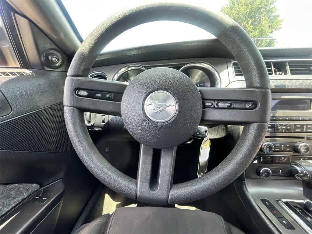 2012 Ford Mustang V6 15