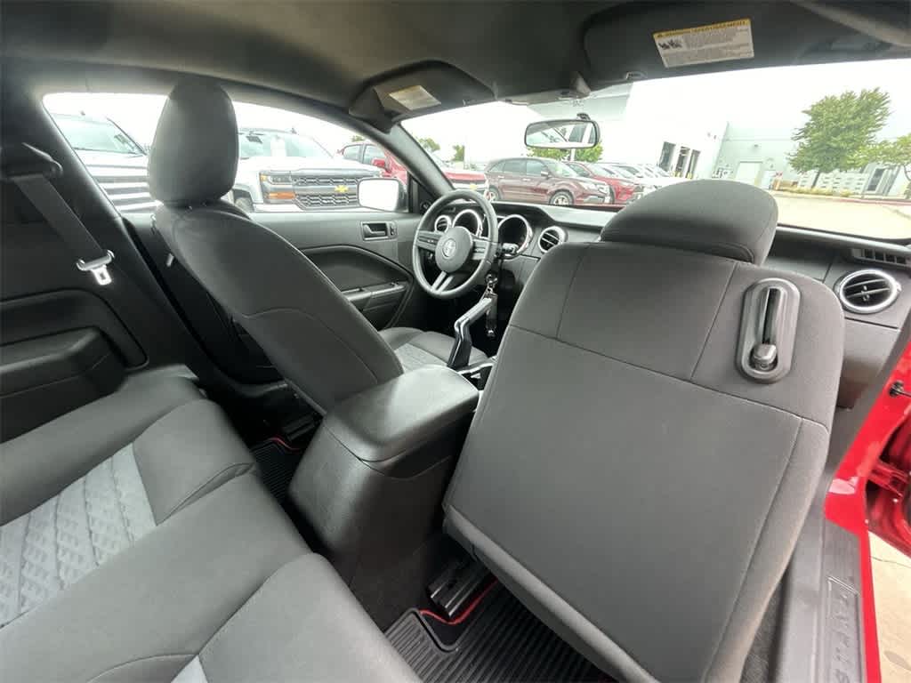 2007 Ford Mustang GT Deluxe 15