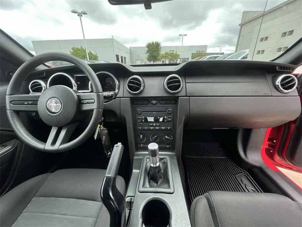 2007 Ford Mustang GT Deluxe 16