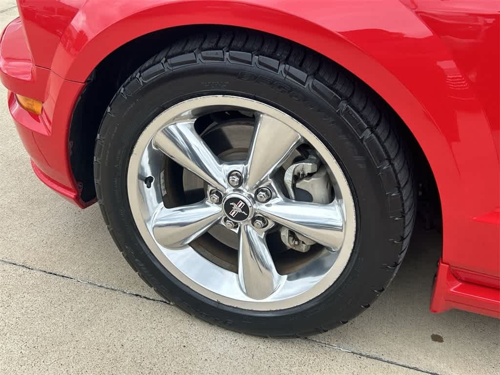 2007 Ford Mustang GT Deluxe 10