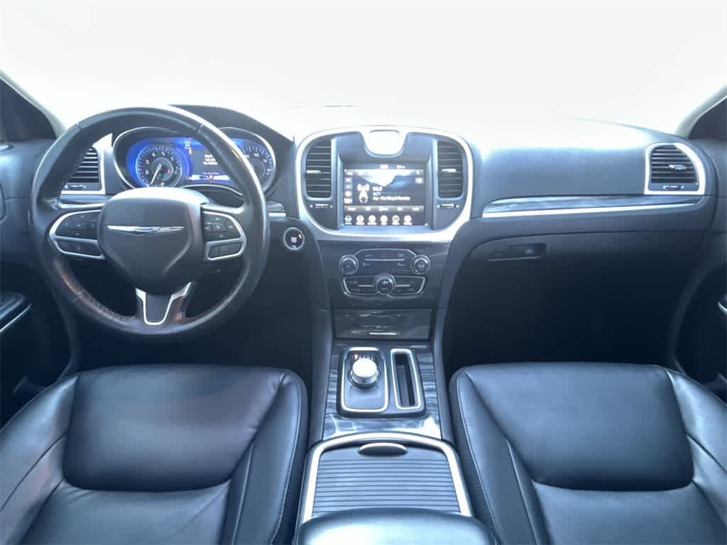 2022 Chrysler 300 Touring L 14