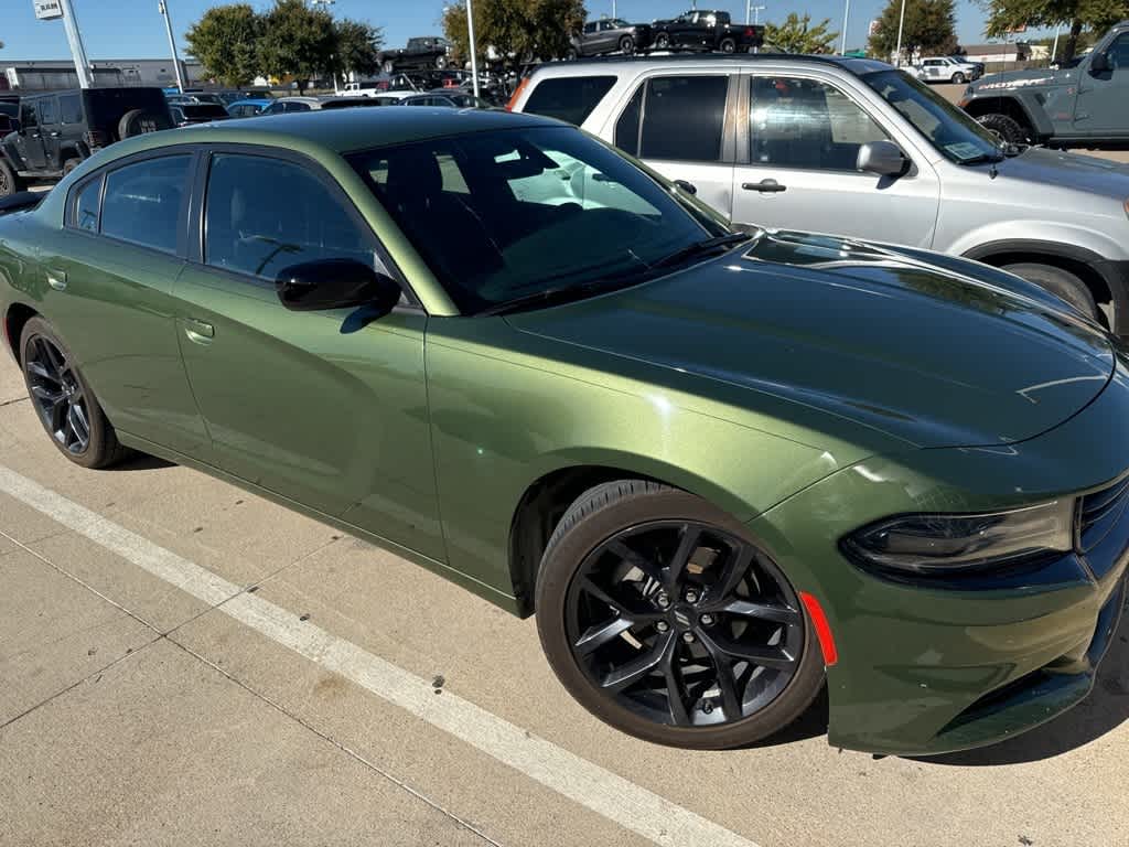 2021 Dodge Charger SXT 2