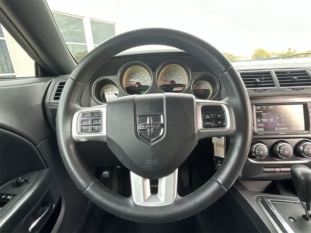 2014 Dodge Challenger SXT 17