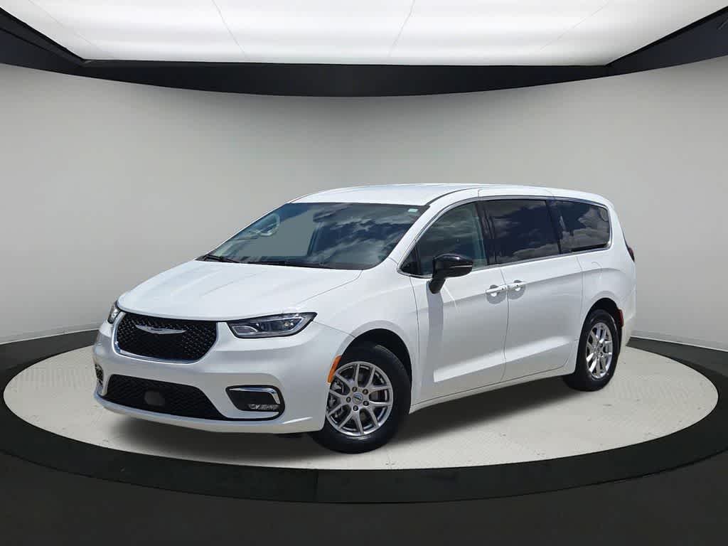 2024 Chrysler Pacifica