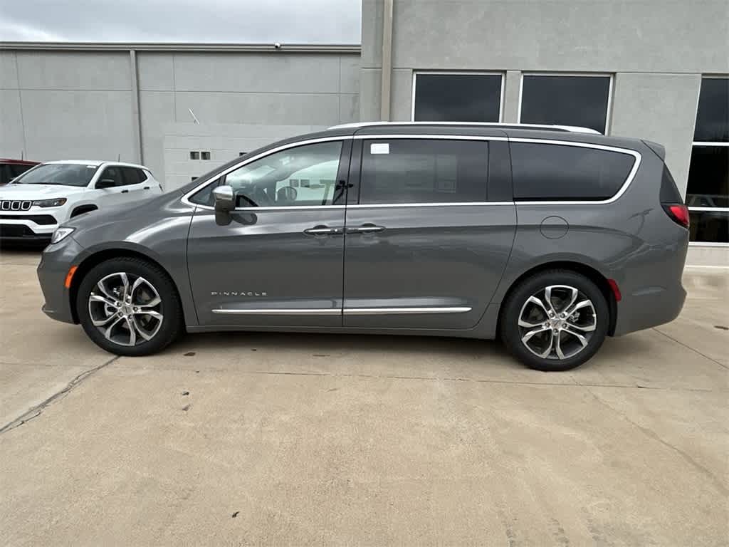 2024 Chrysler Pacifica Pinnacle 3