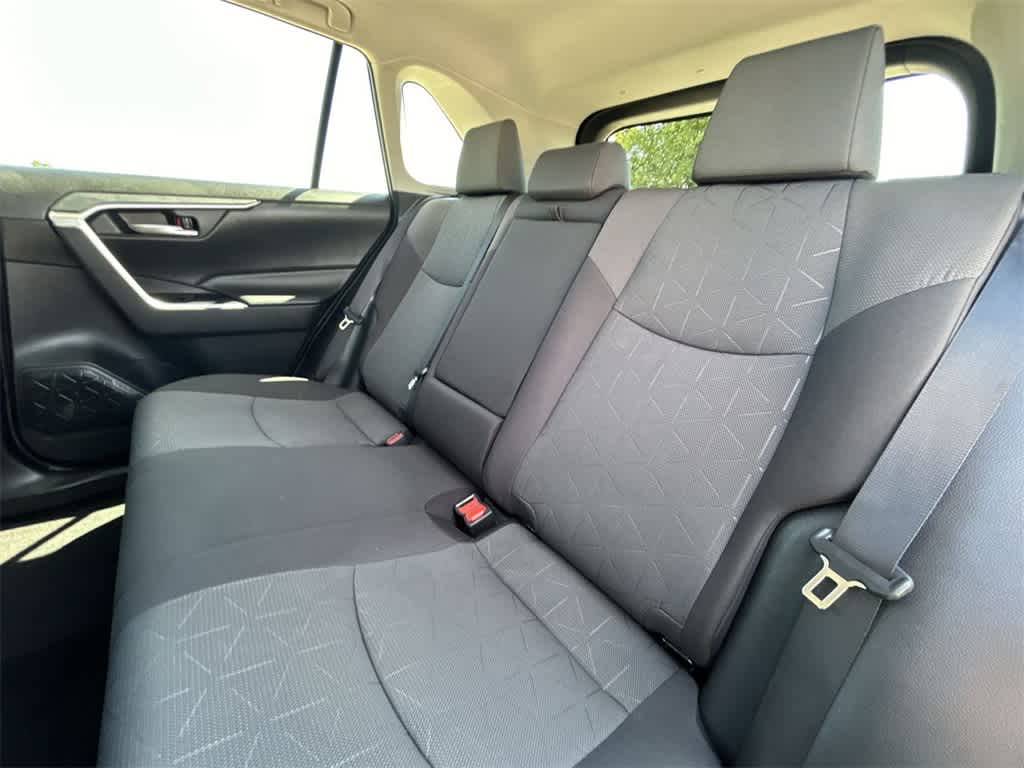 2019 Toyota RAV4 XLE 11