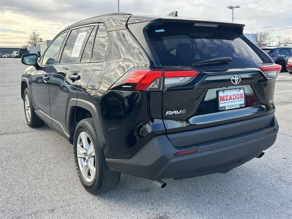 2021 Toyota RAV4 XLE 4