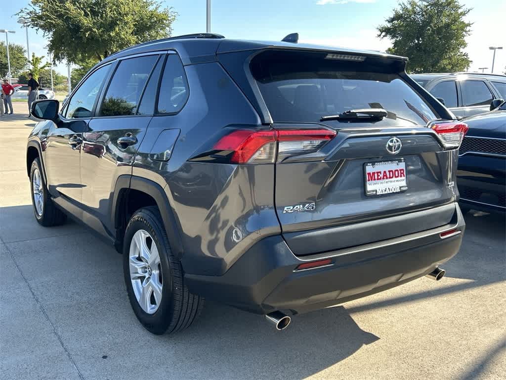 2021 Toyota RAV4 XLE 4