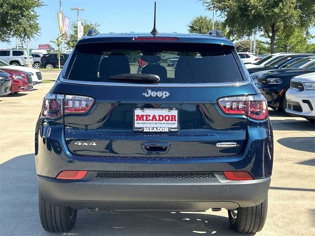 2024 Jeep Compass Latitude Lux 5