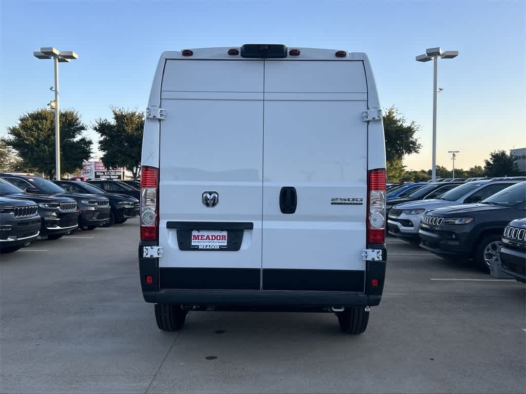 2024 Ram ProMaster Tradesman 5