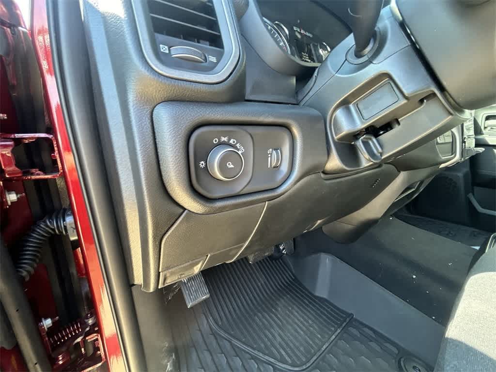 2024 Ram 2500 Tradesman 4x4 Crew Cab 64 Box 23