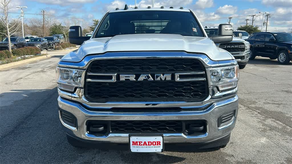 2024 Ram 3500 Chassis Cab Tradesman 4WD Crew Cab 60 CA 172.4 WB 6