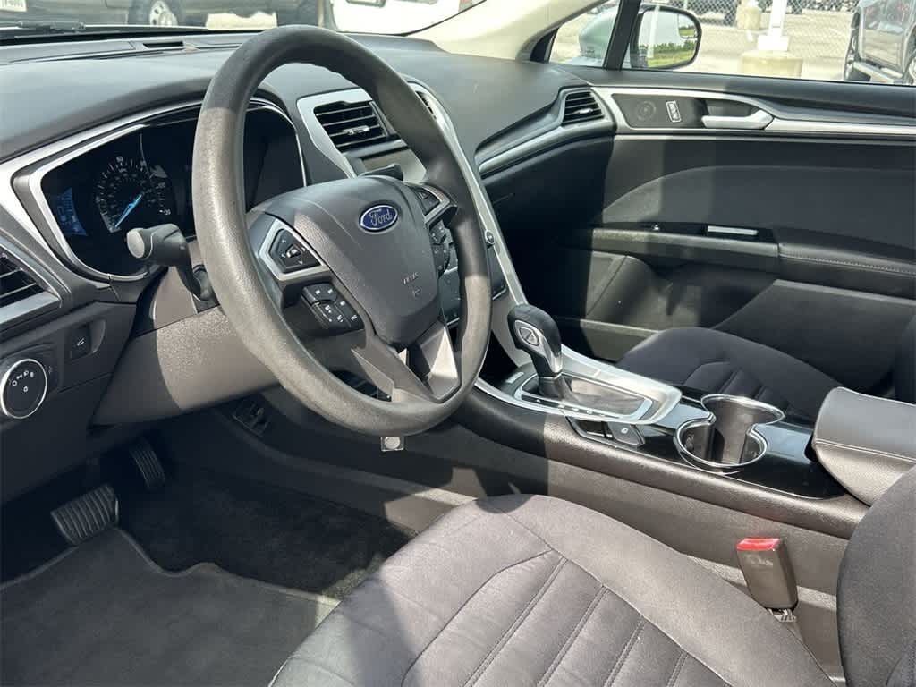 2014 Ford Fusion SE Hybrid 2