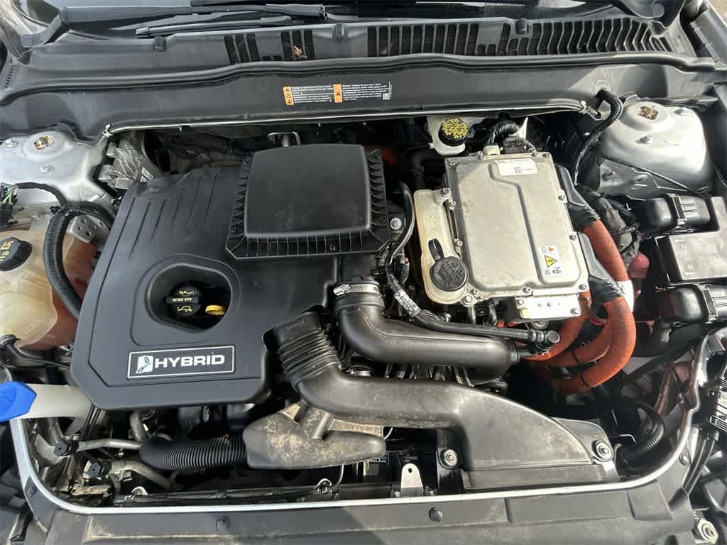 2014 Ford Fusion SE Hybrid 9