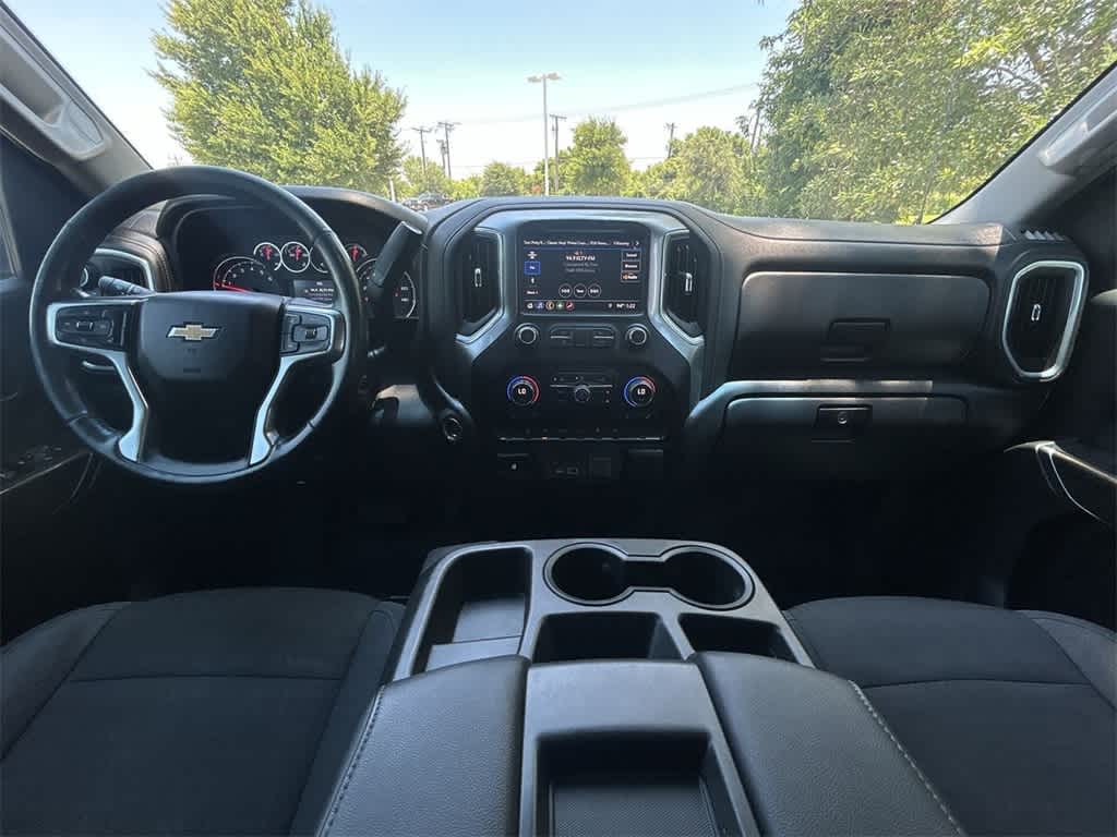 2019 Chevrolet Silverado 1500 LT 4WD Crew Cab 147 16