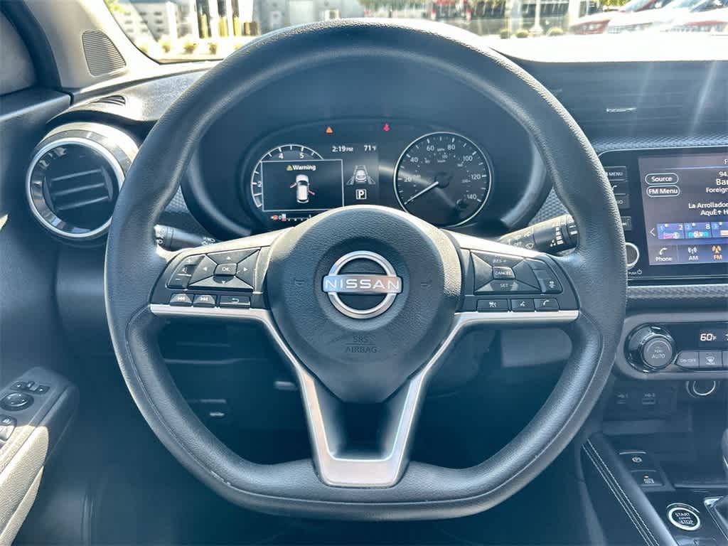 2022 Nissan Kicks SV 17