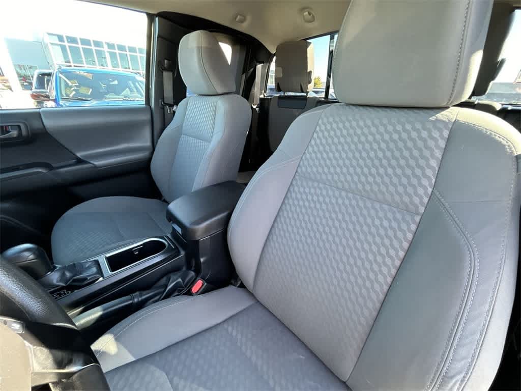 2023 Toyota Tacoma SR Access Cab 6 Bed V6 AT 11