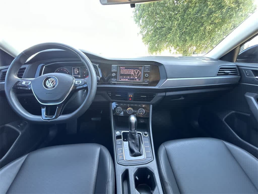 2019 Volkswagen Jetta SE 14