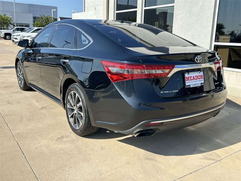 2017 Toyota Avalon XLE 4