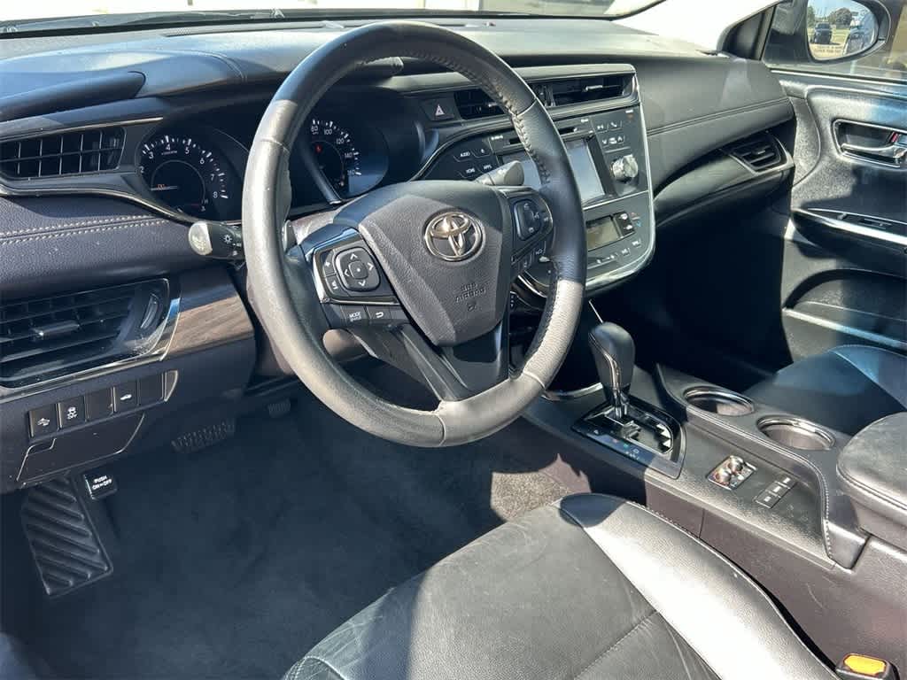 2017 Toyota Avalon XLE 2