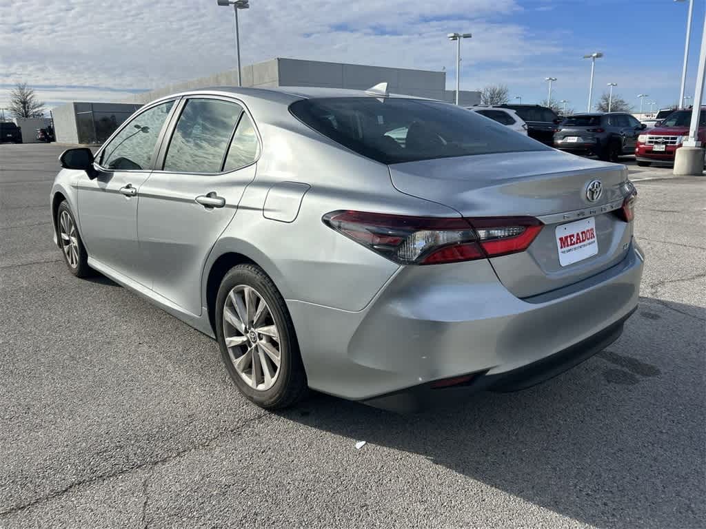 2022 Toyota Camry LE 4