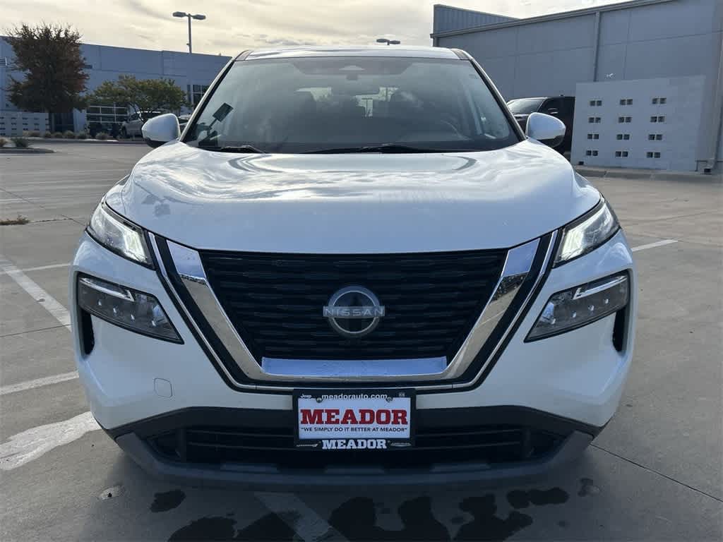 2022 Nissan Rogue SV 6