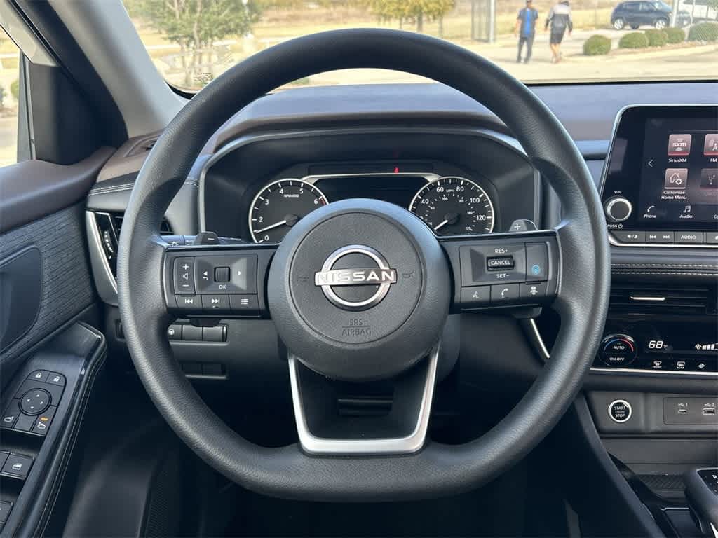 2022 Nissan Rogue SV 16