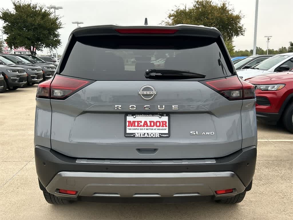 2022 Nissan Rogue SL 5