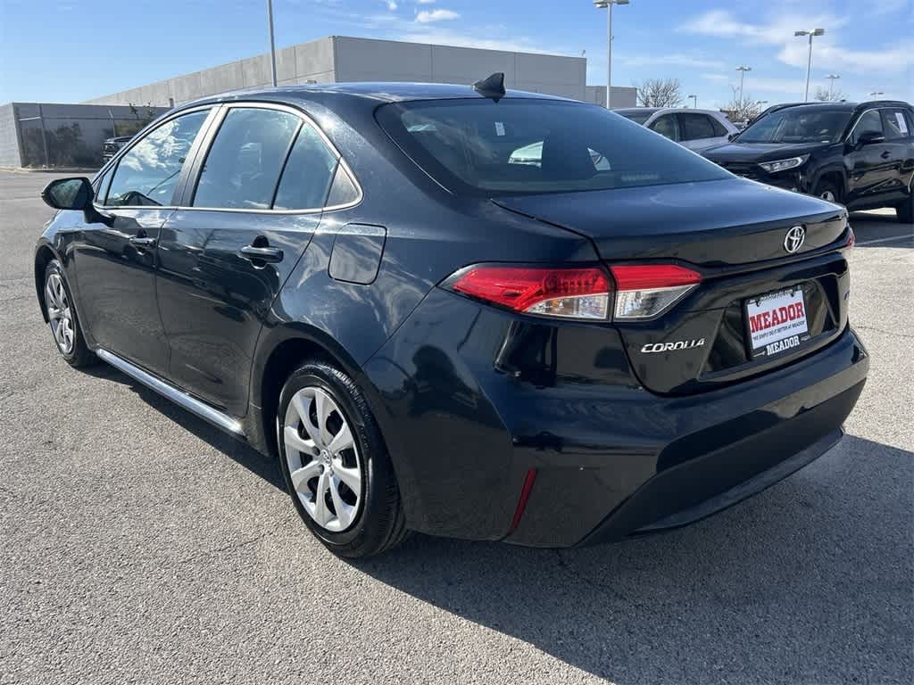 2022 Toyota Corolla LE 4