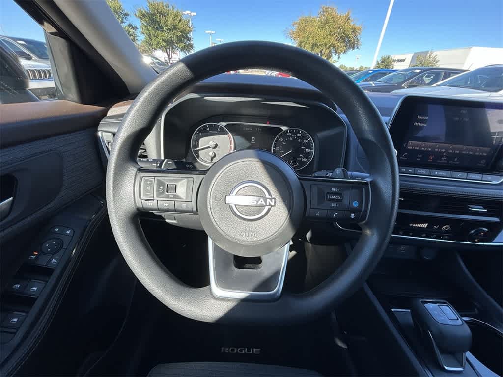 2023 Nissan Rogue SV 17