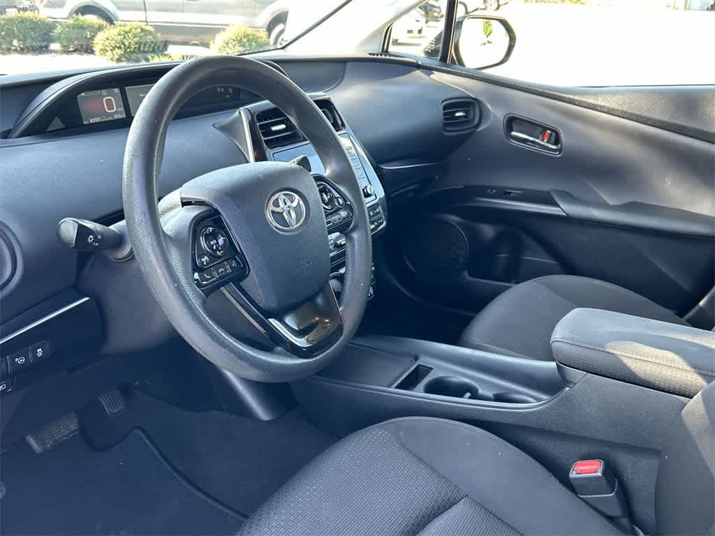 2020 Toyota Prius LE 2