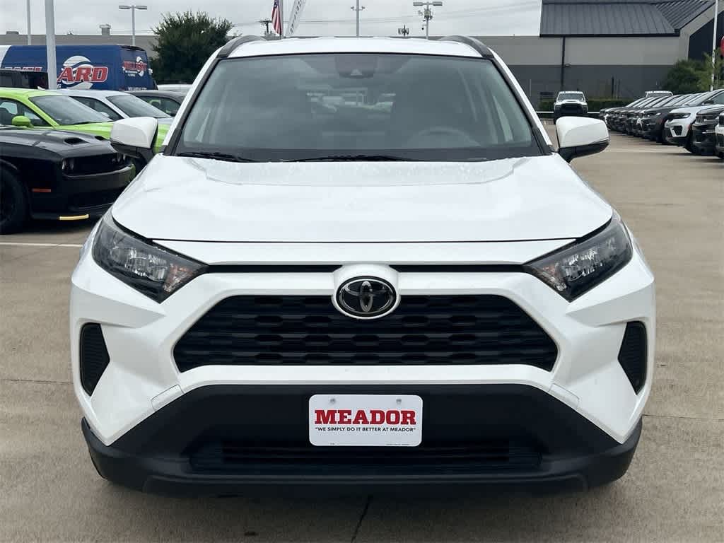 2019 Toyota RAV4 LE 6