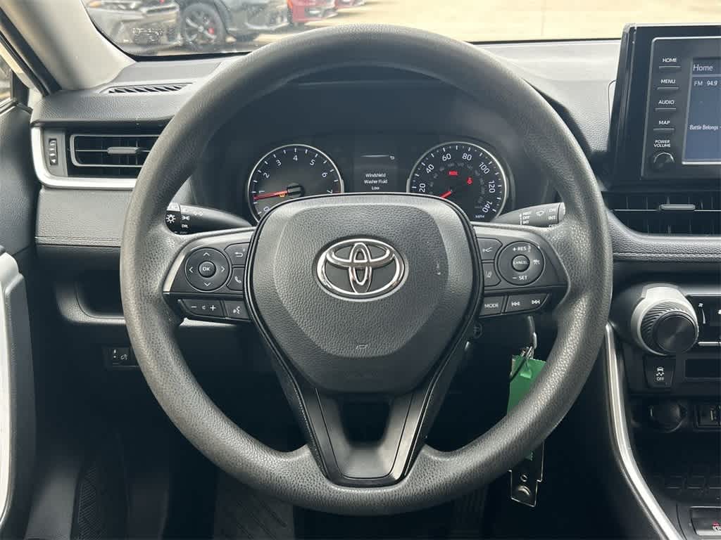 2019 Toyota RAV4 LE 17