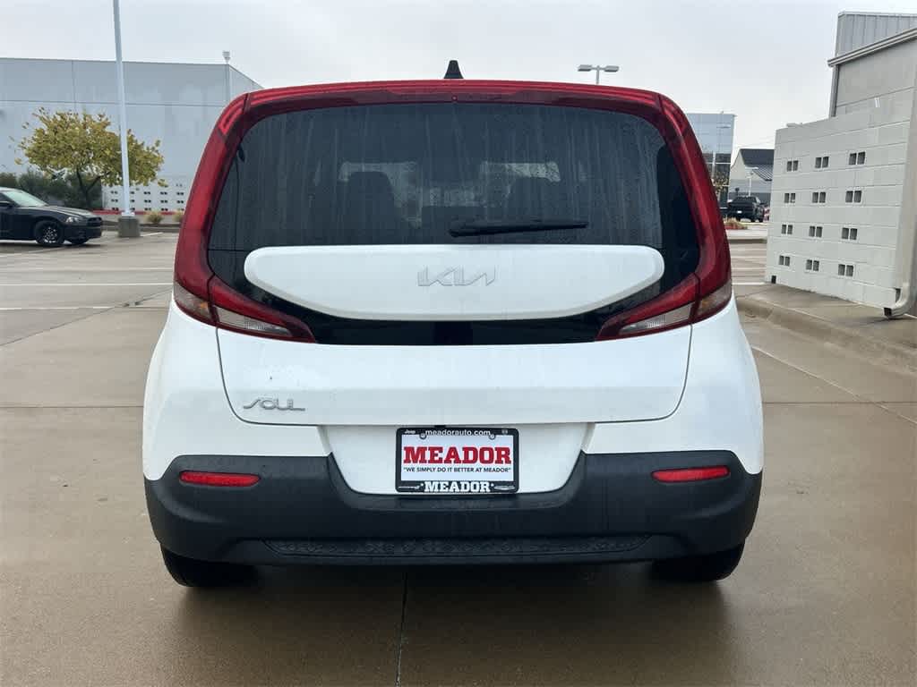 2022 Kia Soul LX 5