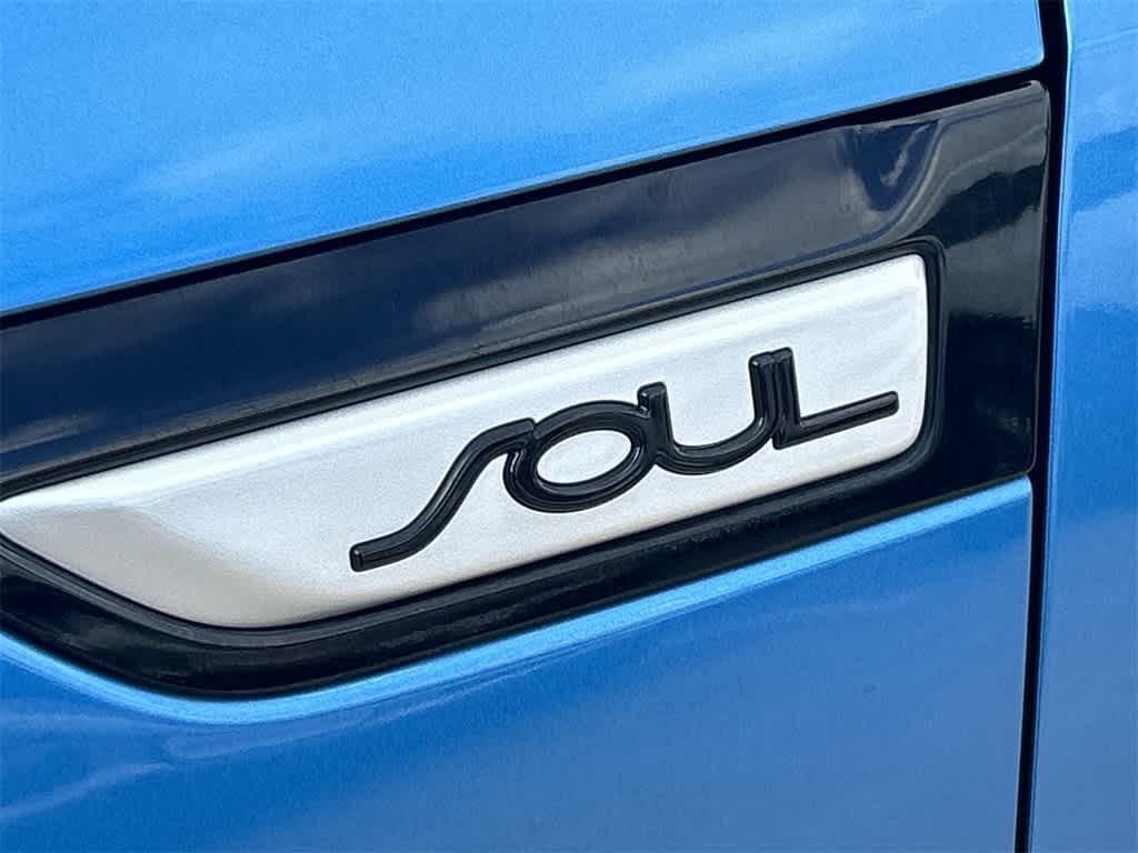 2017 Kia Soul + 7