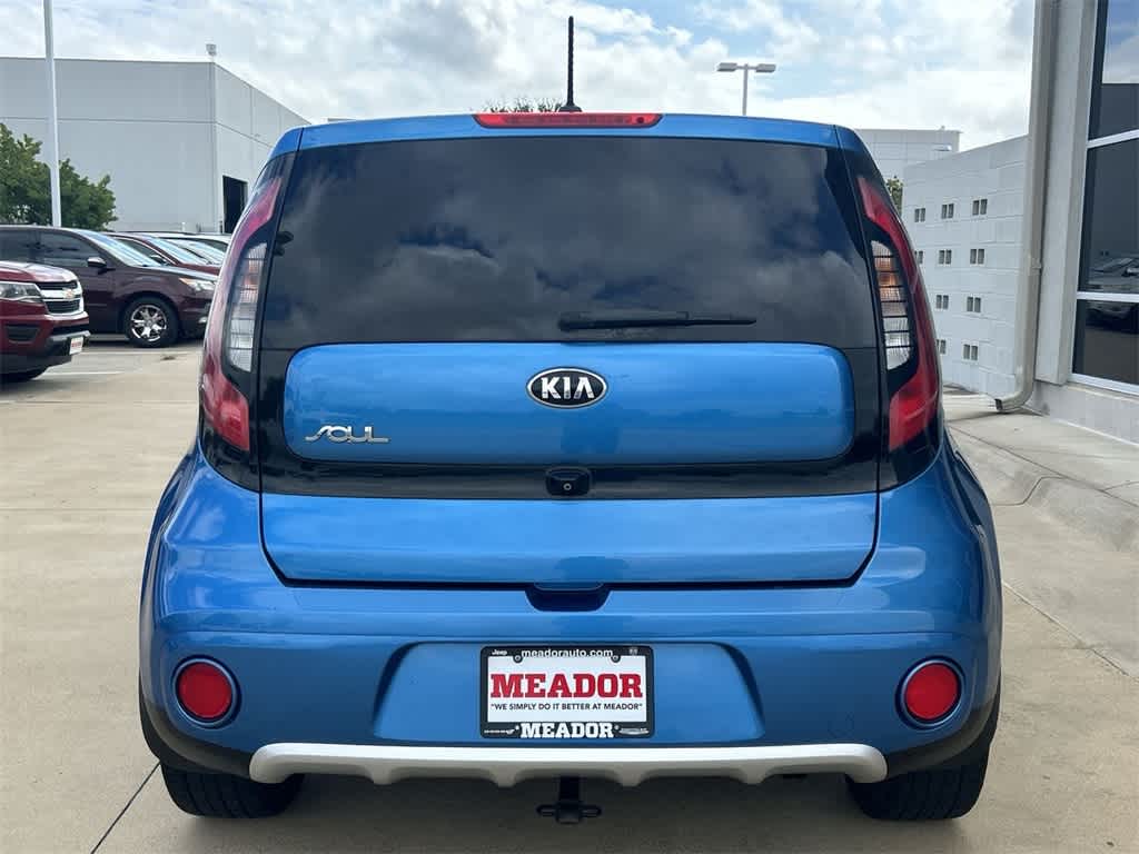 2017 Kia Soul + 5