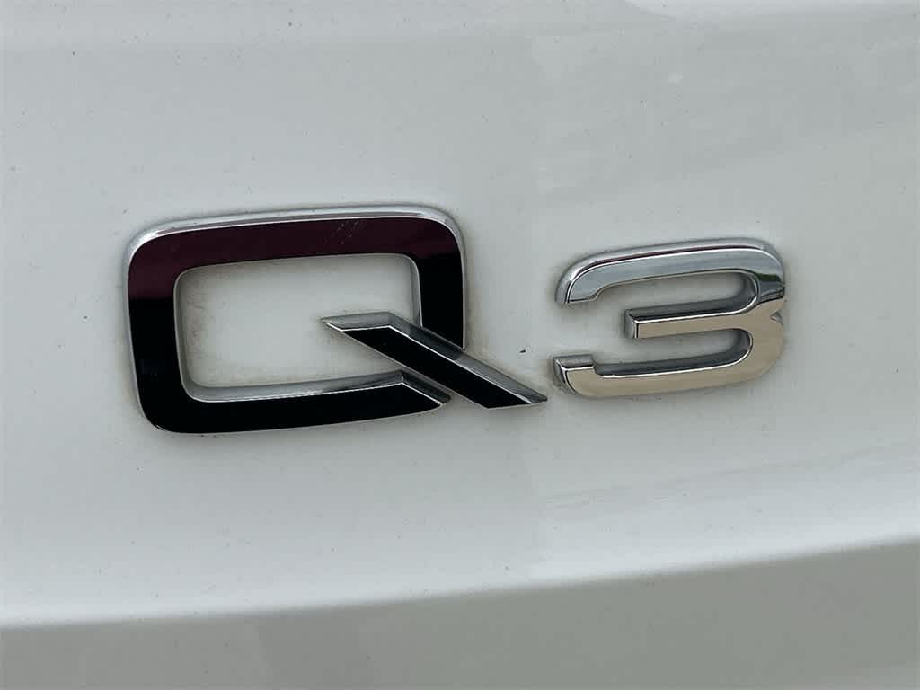 2021 Audi Q3 S line Premium 7