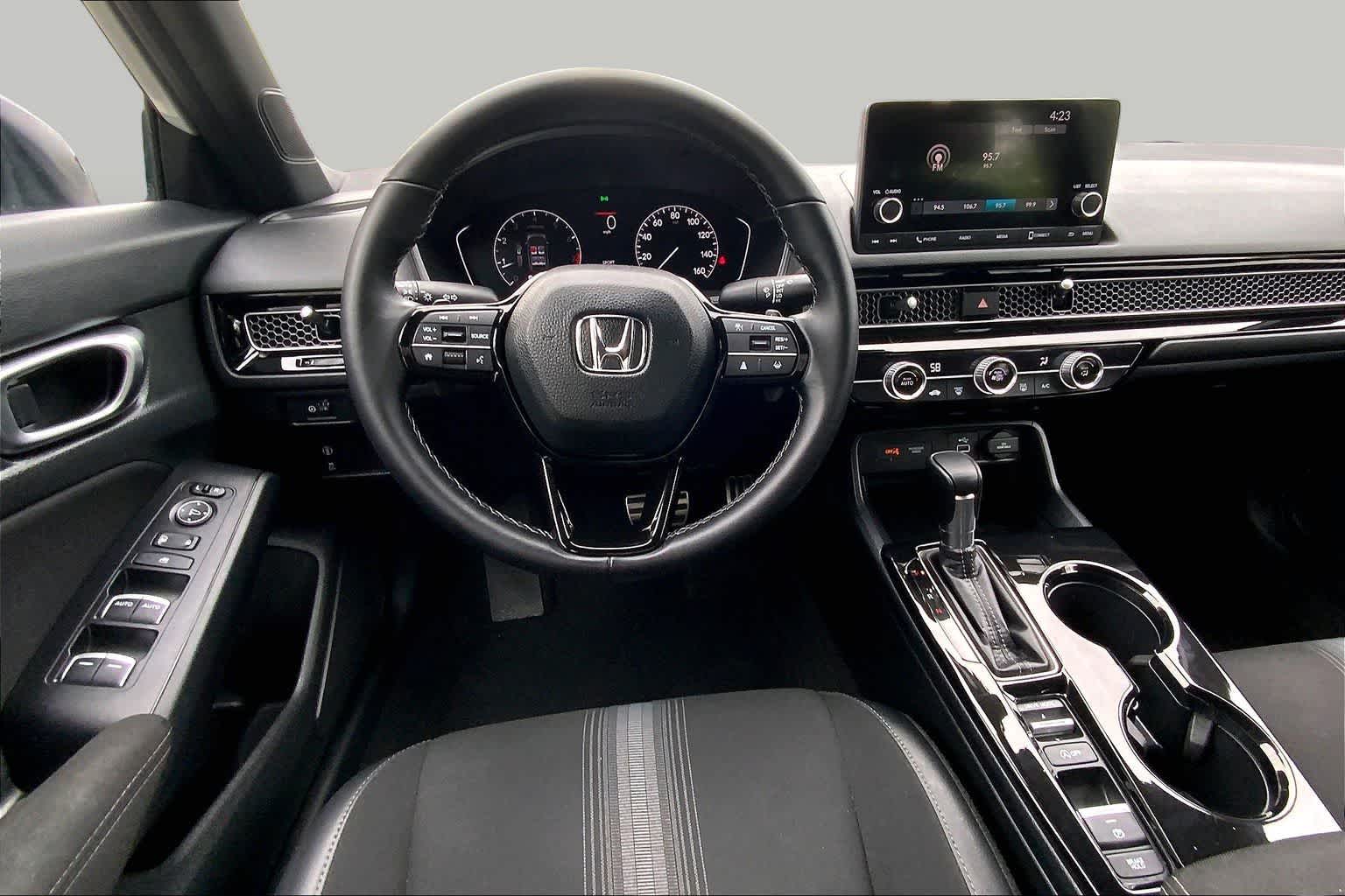 View vehicle photo 5
