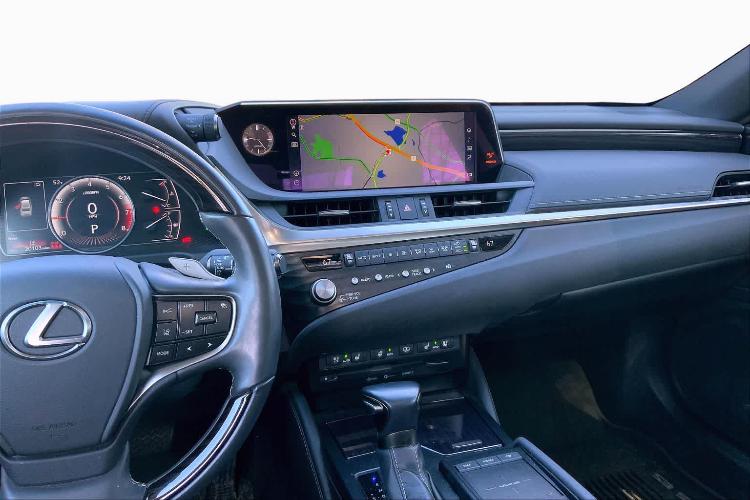 View vehicle photo 6