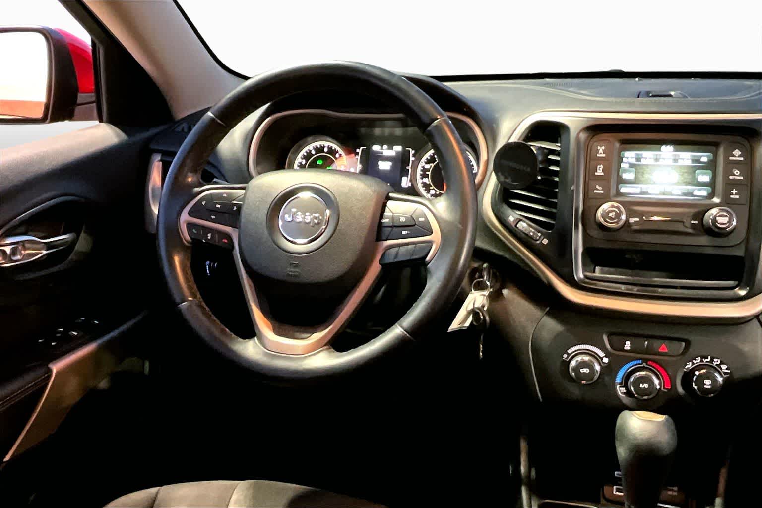 View vehicle photo 6