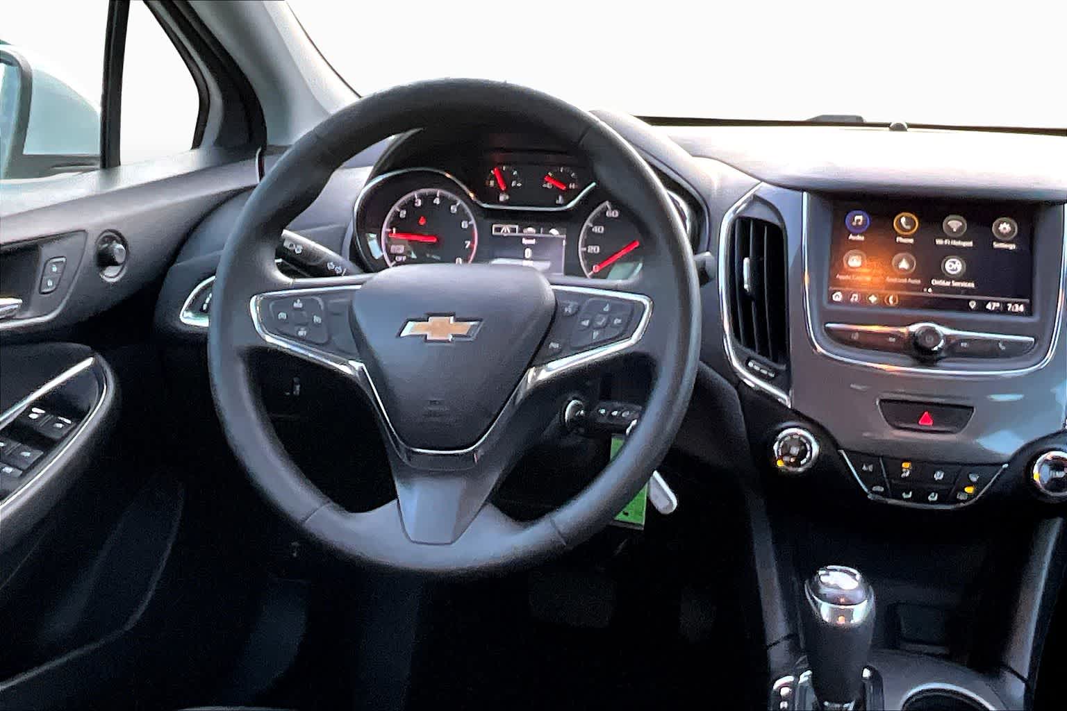View vehicle photo 6