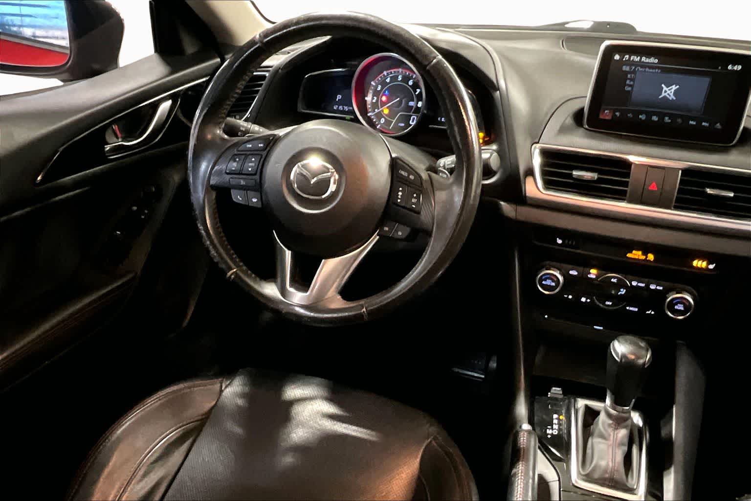 View vehicle photo 6