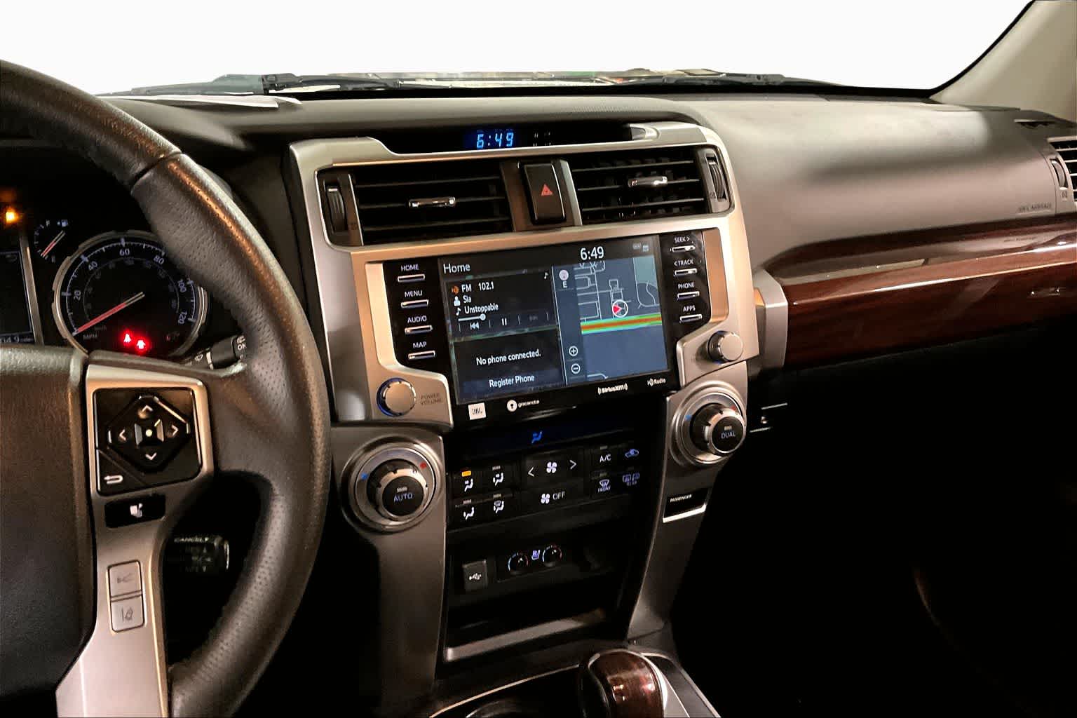 View vehicle photo 7