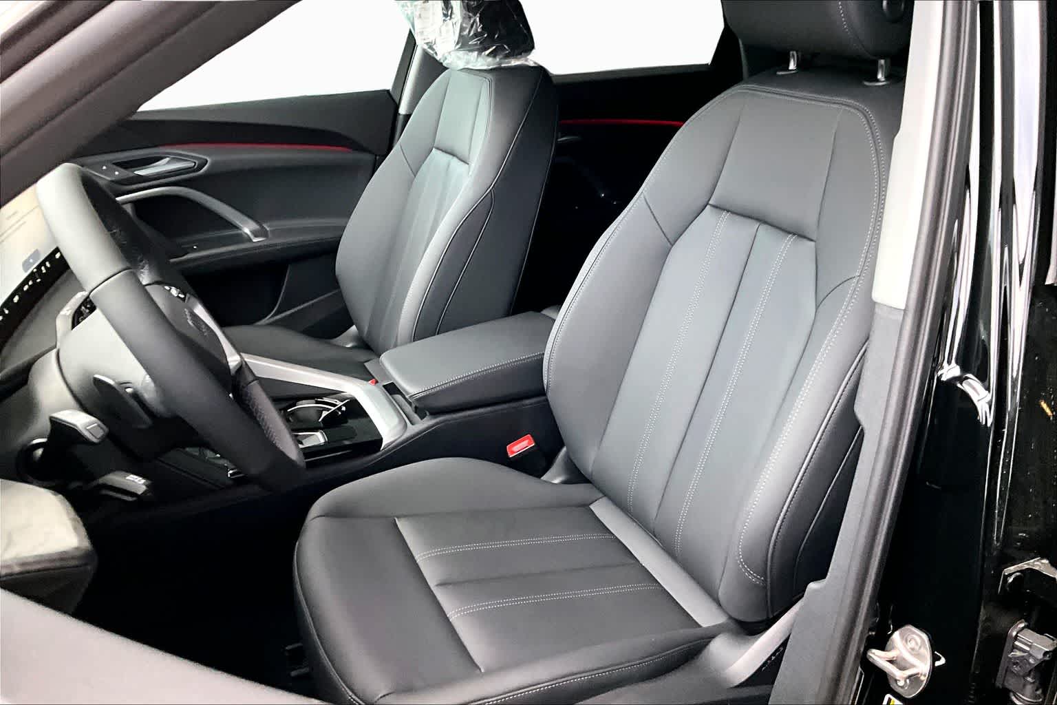 New 2026 Mythos Black me Audi Premium image 9