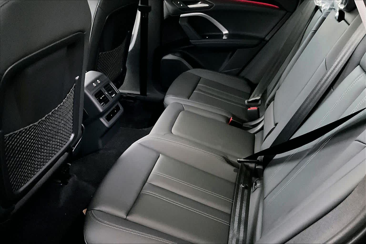 New 2026 Mythos Black me Audi Premium image 18