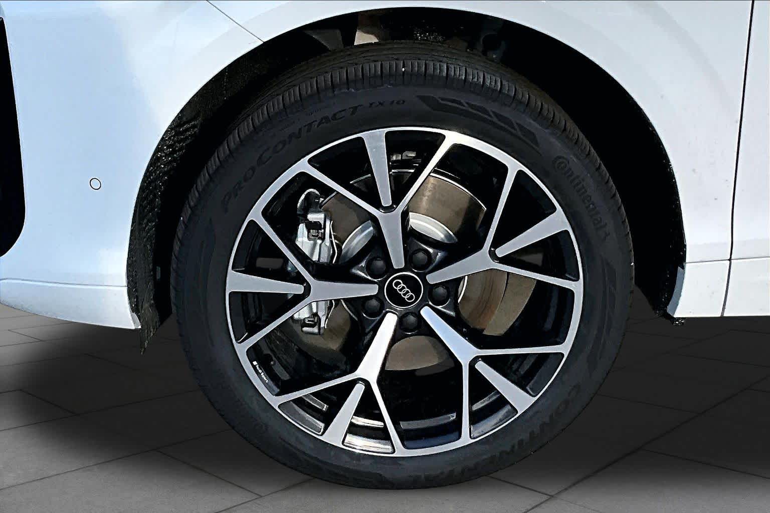 New 2026 Arkona White/Z9 Audi S line image 11