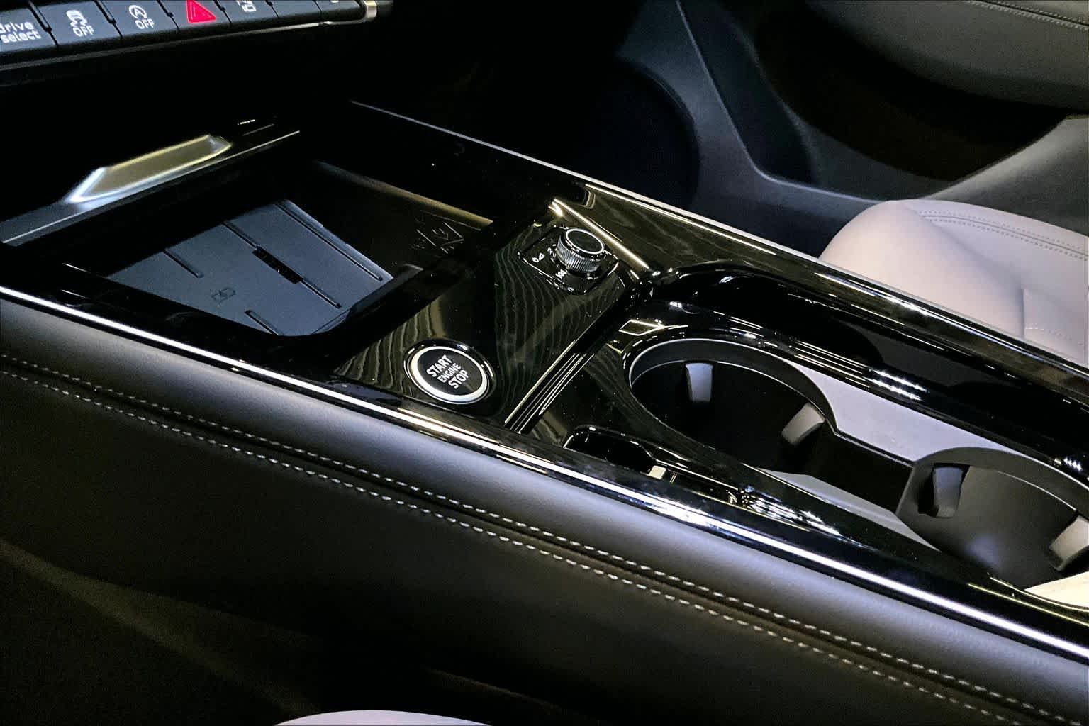 New 2026 WHITE Audi S line image 9