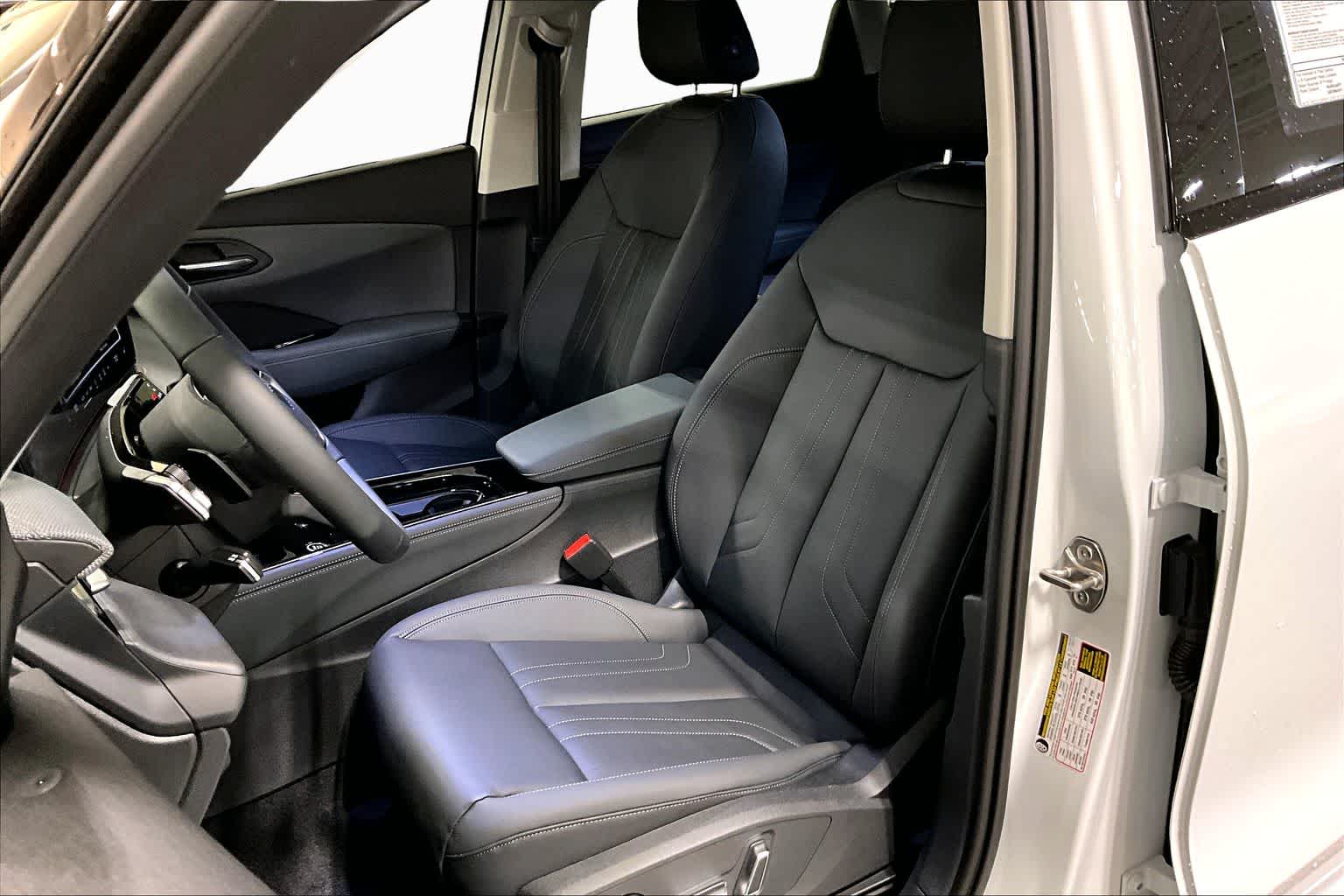 New 2026 WHITE Audi S line image 9