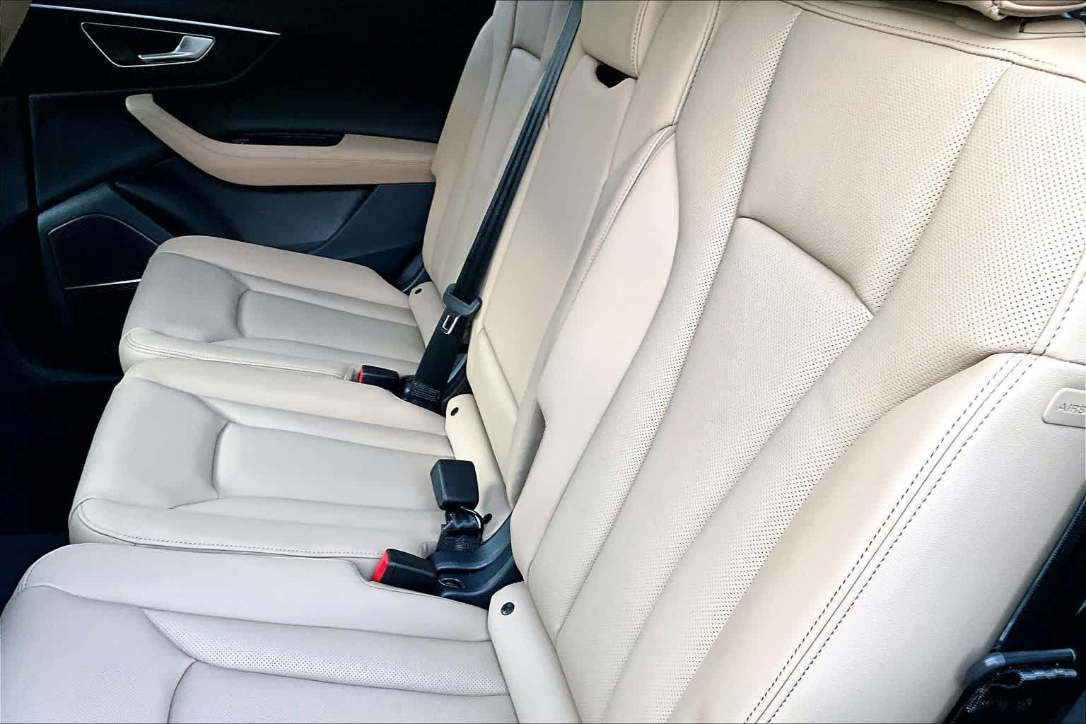 New 2026 Mythos Black me Audi Premium Plus image 17