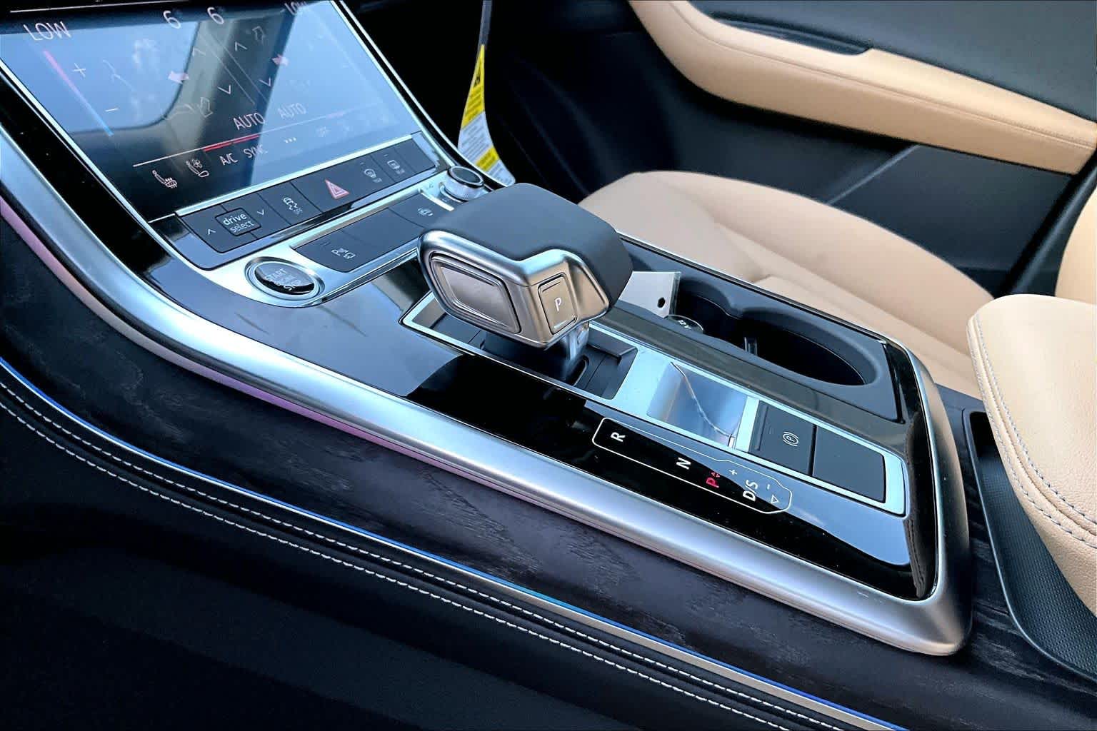 New 2026 Mythos Black me Audi Premium Plus image 7